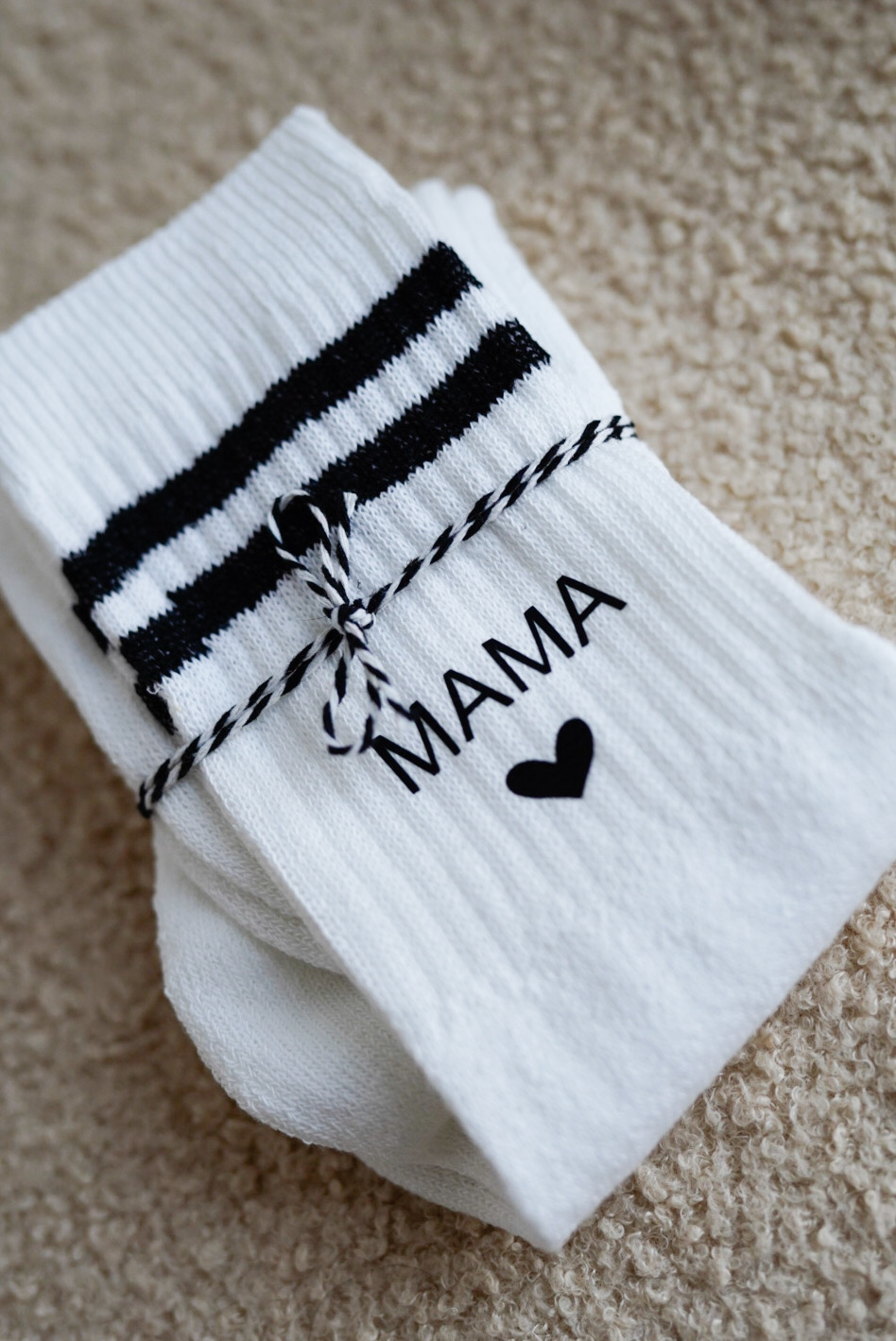 Socken personalisiert Beste Mama, Mama mit Herz, Lieblingsmensch, Schwesterherz, Beste Oma – Bild 5